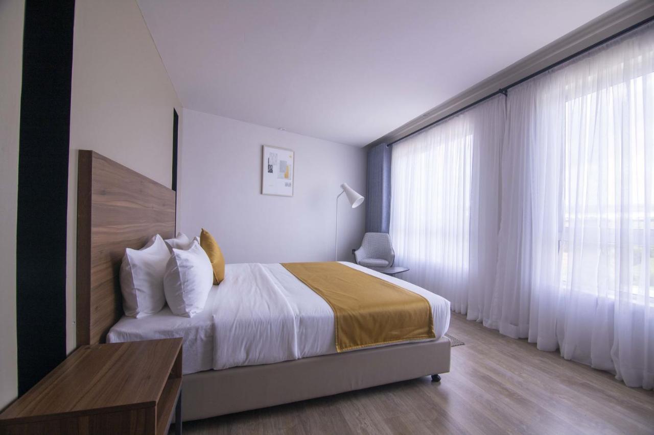 Eseriani The Resort Найваша Екстериор снимка