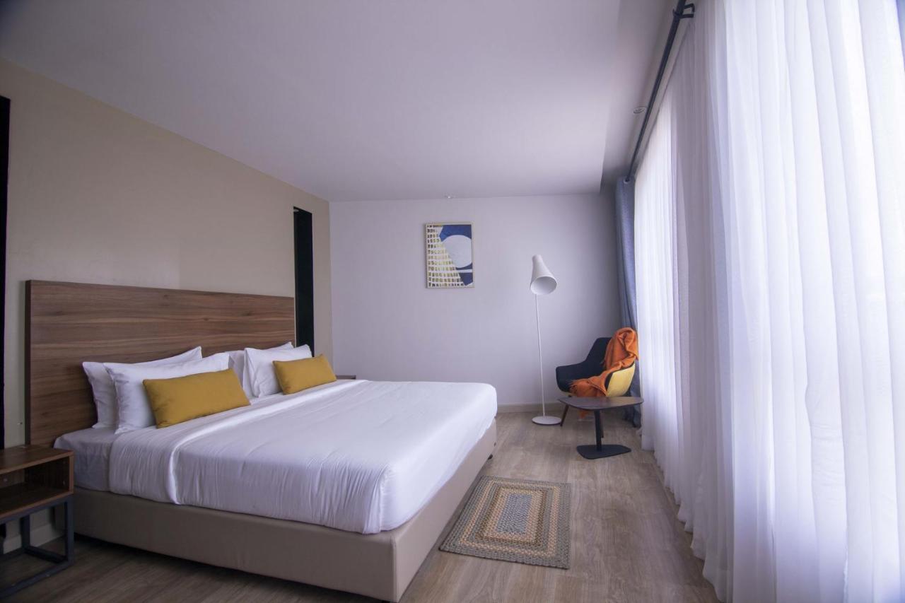 Eseriani The Resort Найваша Екстериор снимка
