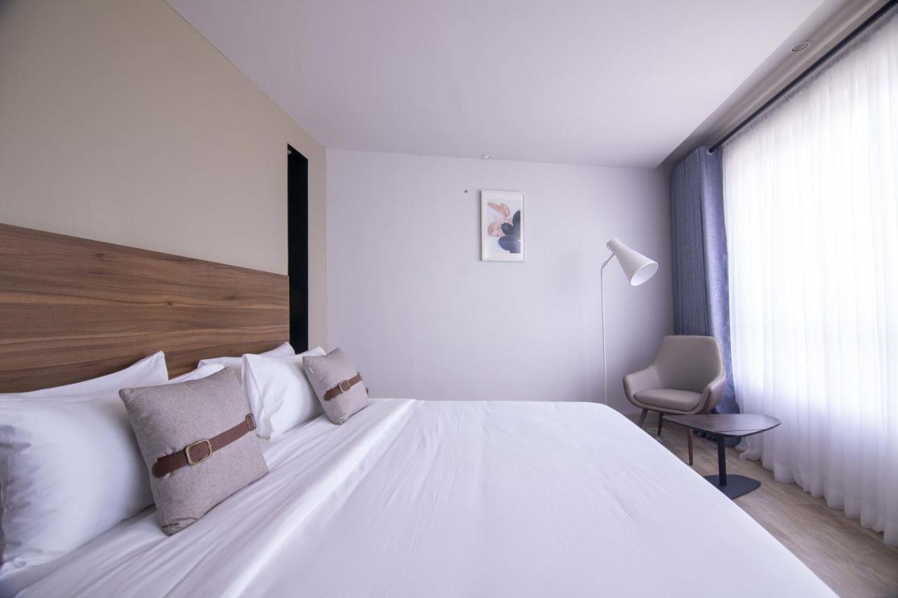 Eseriani The Resort Найваша Екстериор снимка